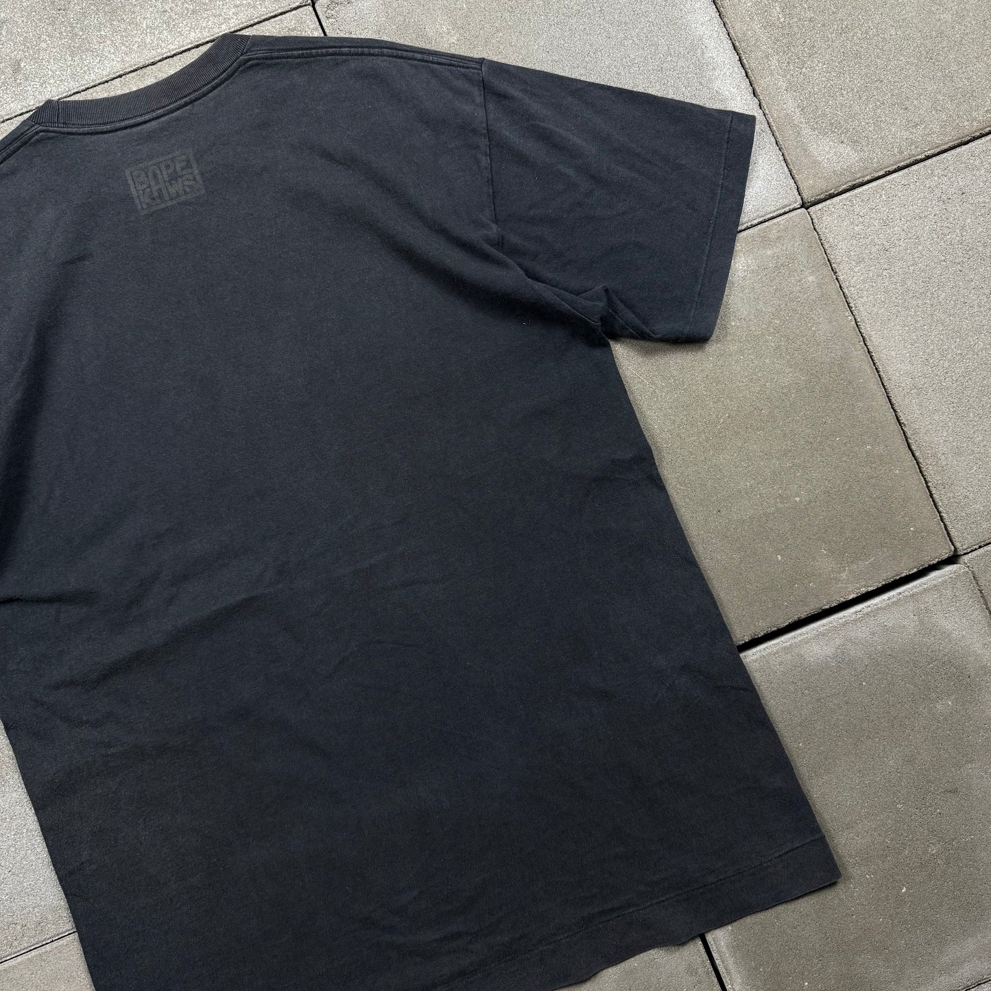 A BATHING APE × KAWS 10s BIG HEAD Tee L