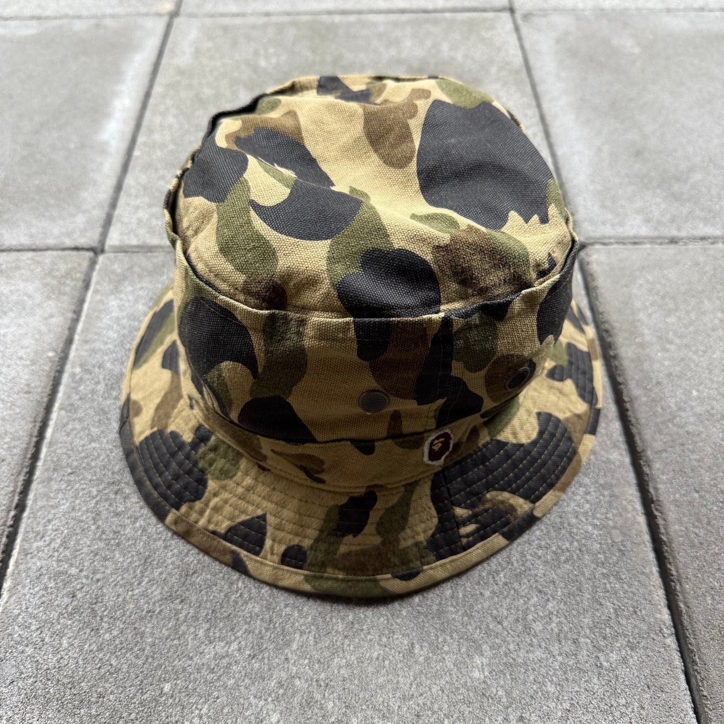 A BATHING APE 90s green camo safari HAT L