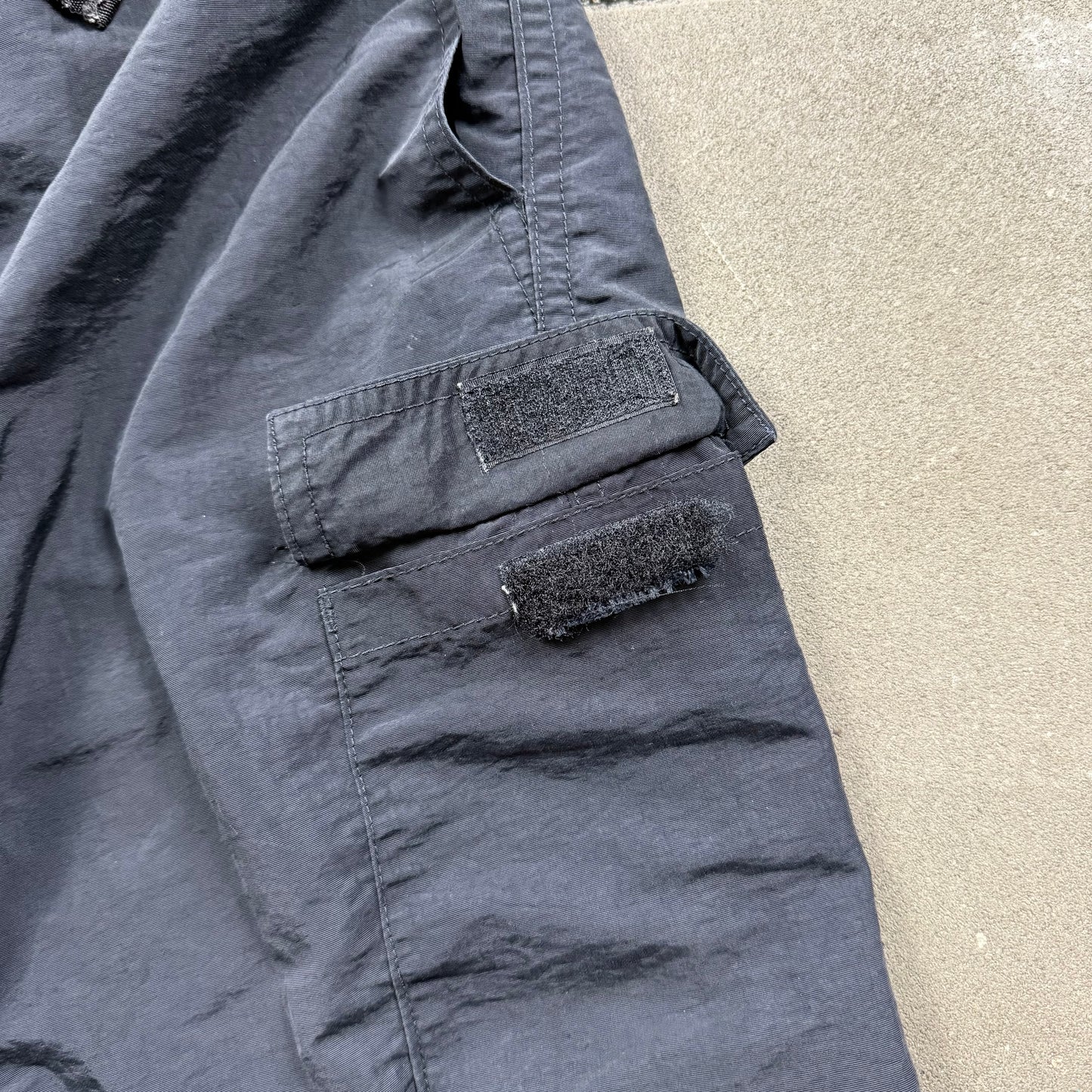 GOOD ENOUGH 00s NYLON CARGO SHORTS L