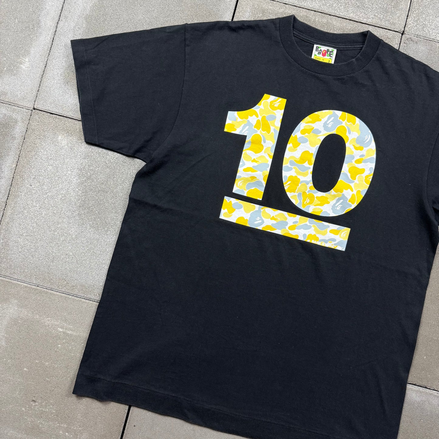 A BATHING APE 10s bape store anniversary logo Tee L