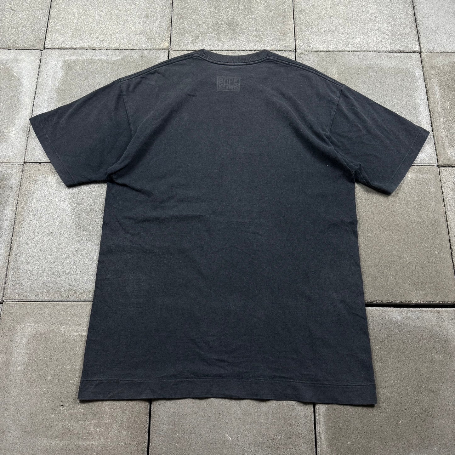 A BATHING APE × KAWS 10s BIG HEAD Tee L