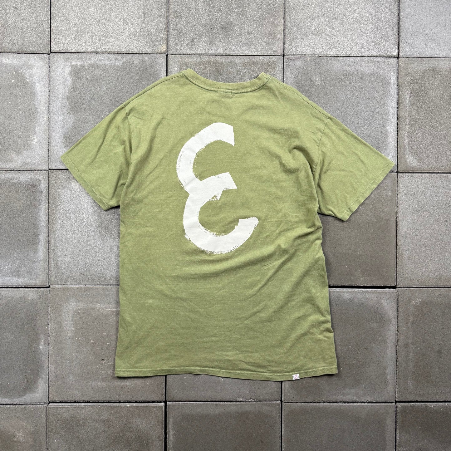 GOOD ENOUGH 00s 2001 "E" Tee hanes body L