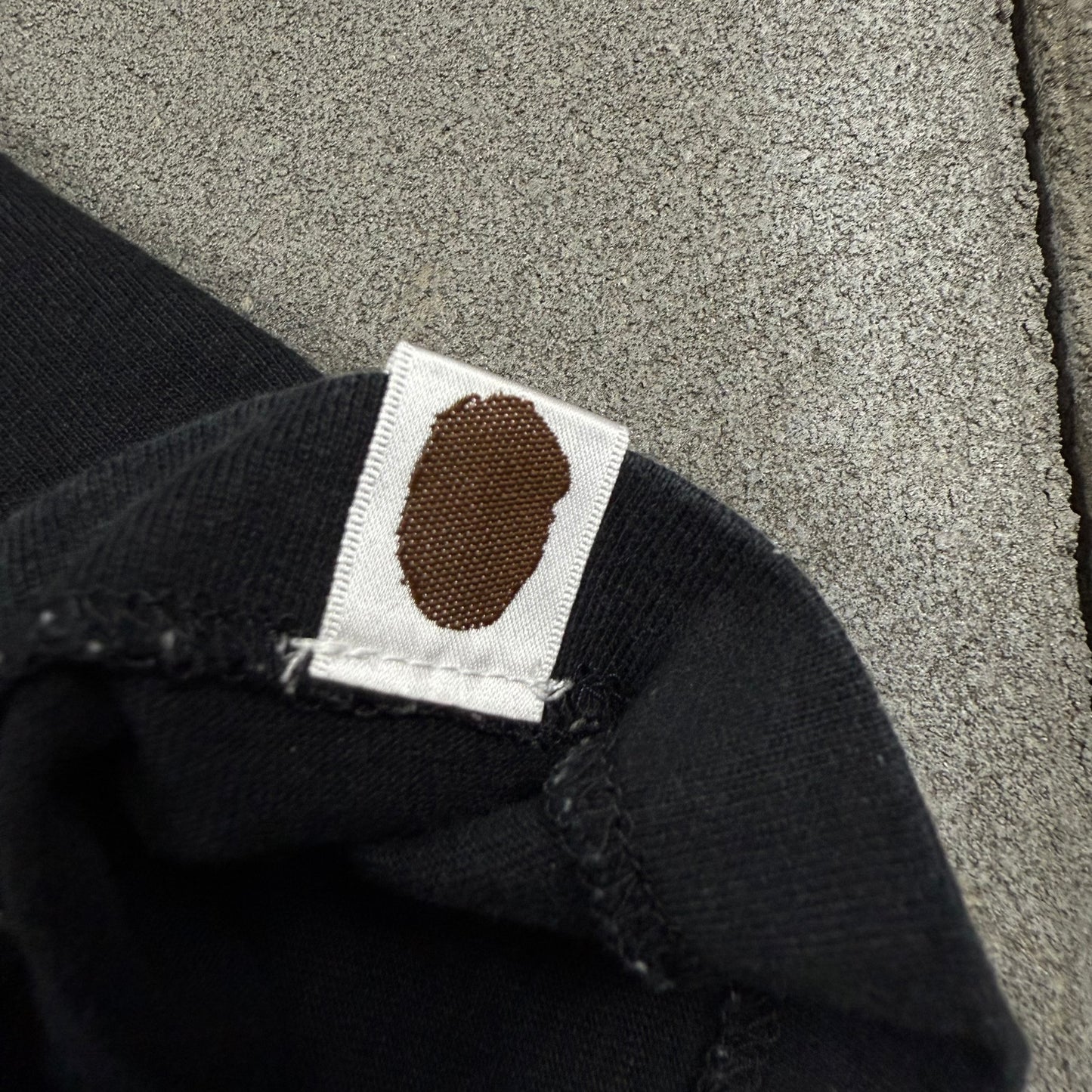 A BATHING APE 10s bape store anniversary logo Tee L