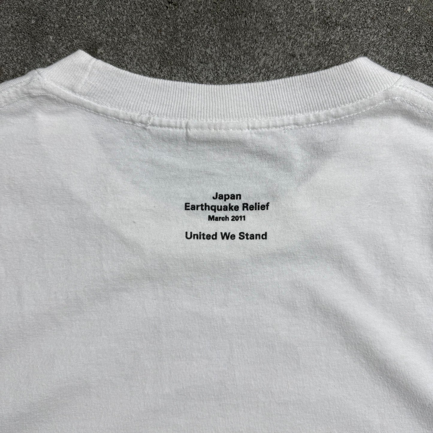 SUPREME 11ss BENEFIT BOX LOGO TEE L