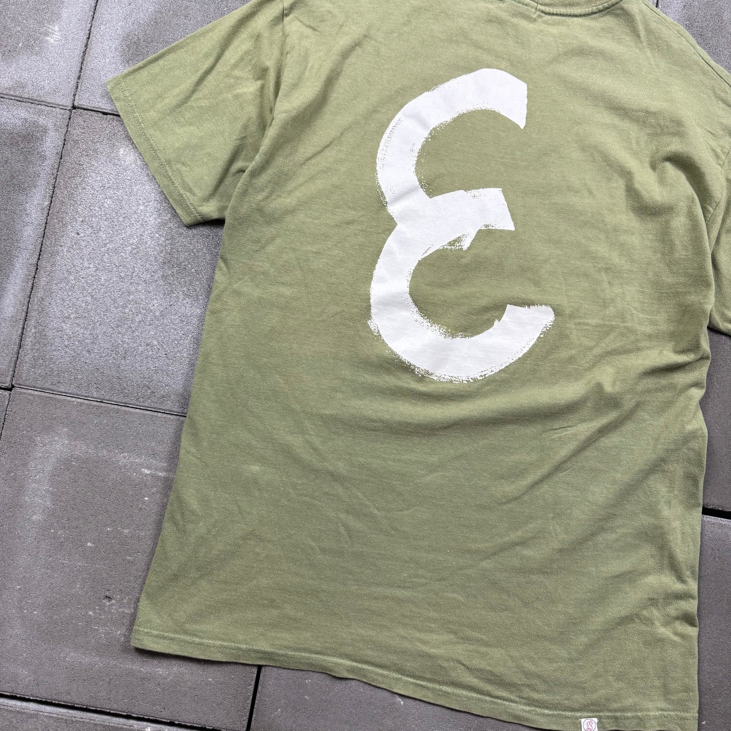 GOOD ENOUGH 00s 2001 "E" Tee hanes body L